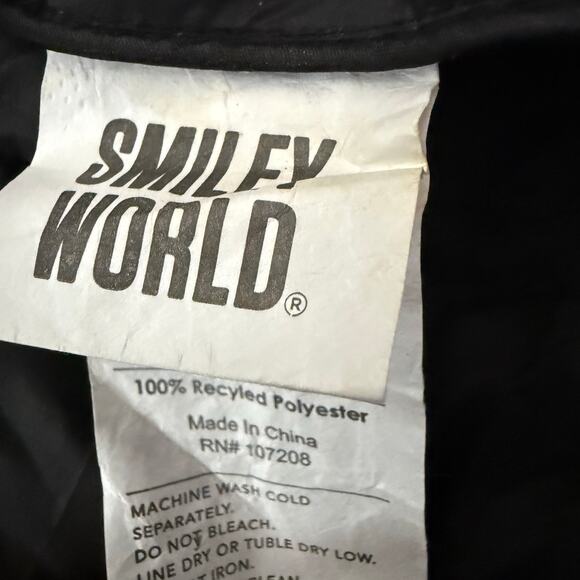 Smiley World Packable Camping Blanket Size‎ 53x78 - Picture 6 of 7